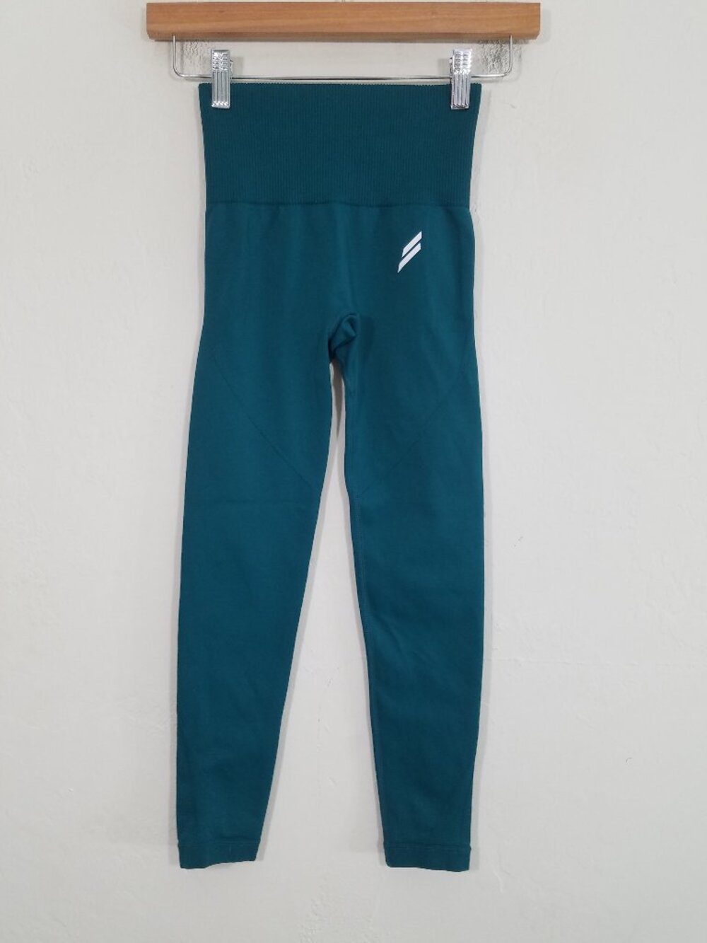 Like New DOYOUEVEN Contour Hyperflex Seamless Legging Green Size XS